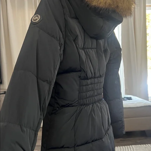 Michael kors faux fur puffer coat • NWT • XXS • gold hardware - Picture 3 of 9